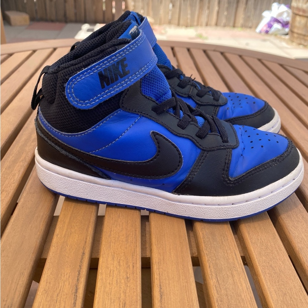 Nike Kids' Court Borough Mid 2 High Top Sneaker, size 12
